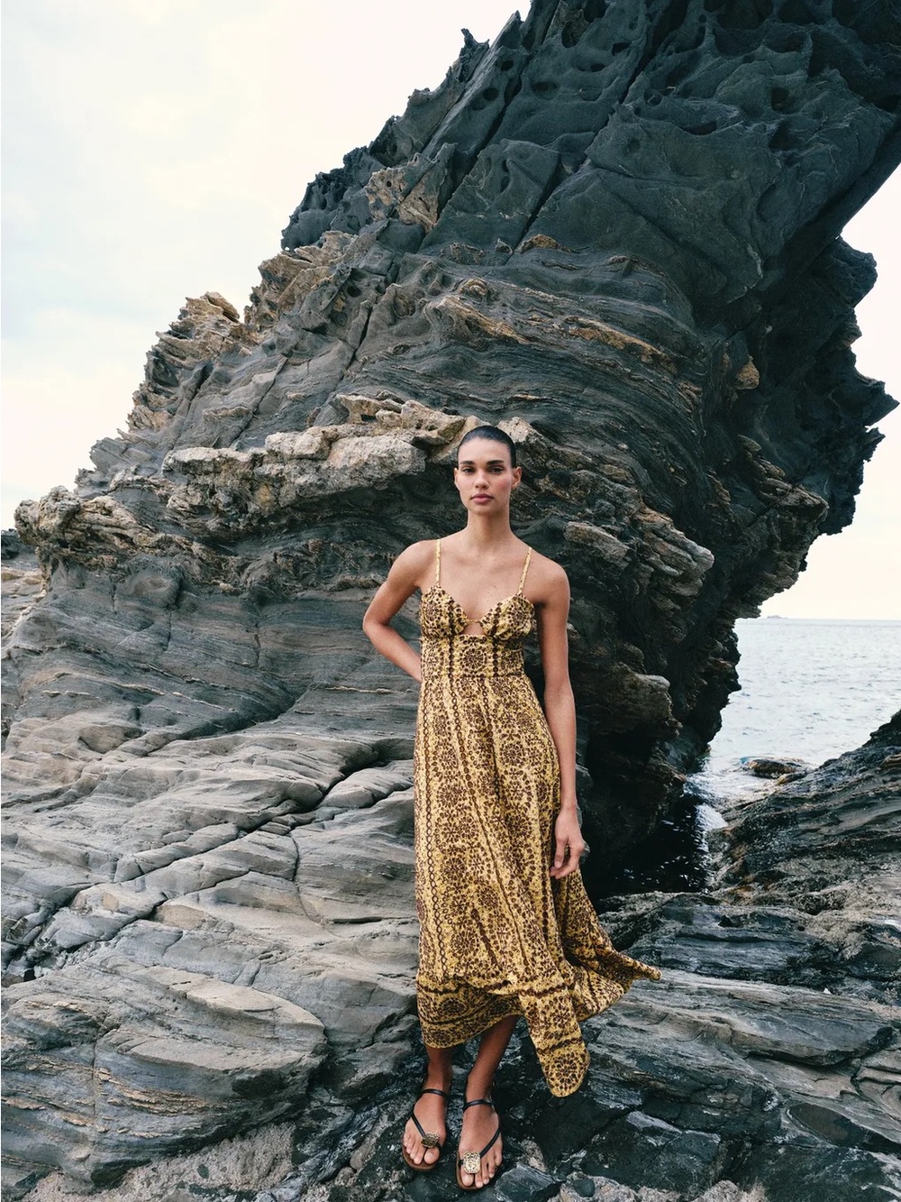 Zara Cut-Out Embroidered Eyelet MIDI Dress - Picture 2 of 7